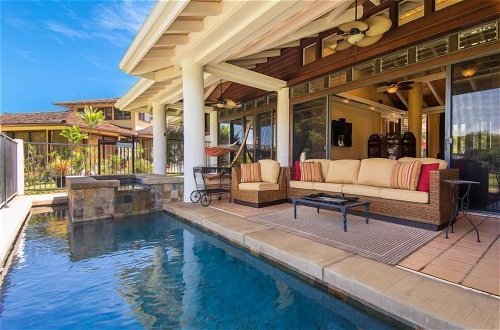 Foto 20 - Rate Elegant Home With hot tub and Pool on Makai Golf Course