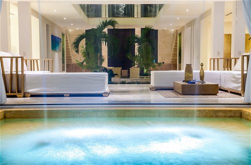 Photo 20 - Luxury Villa Waterfall - Pool & BBQ