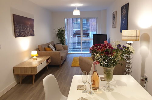 Foto 10 - Stylish 2-bed Apartment in Manchester City Center