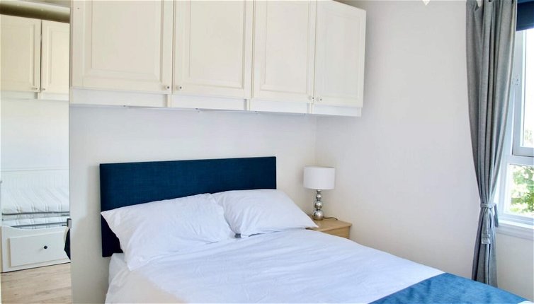 Photo 1 - Central and Spacious Flat - Royal Mile