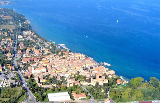 Vibrant Holiday Home in Lazise with Swimming Pool near Lake - Foto 34