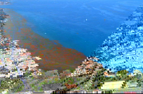 Foto 34 - Vibrant Holiday Home in Lazise with Swimming Pool near Lake