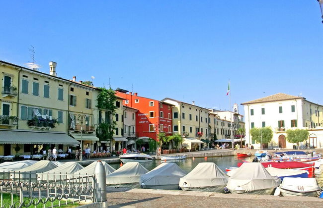Vibrant Holiday Home in Lazise with Swimming Pool near Lake - Foto 37