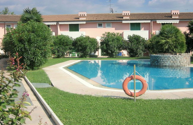 Vibrant Holiday Home in Lazise with Swimming Pool near Lake - Foto 14
