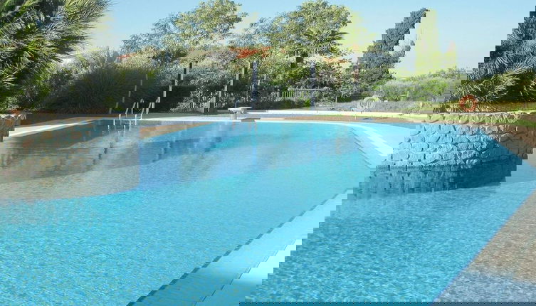 Foto 1 - Vibrant Holiday Home in Lazise with Swimming Pool near Lake