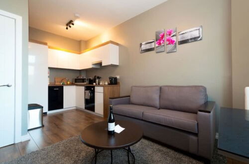 Foto 19 - Aaron Wise Serviced Apartments