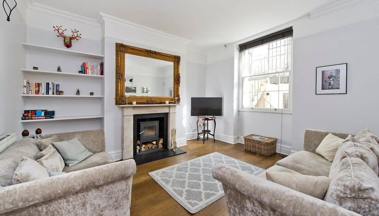 Photo 1 - Charming 2-bed Apt, Pimlico