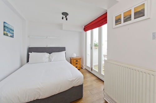 Photo 13 - Charming 2-bed Apt, Pimlico