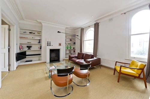 Foto 9 - Trendy, Fun 2-bed in Chelsea