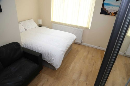 Photo 14 - Budget 4-bedrooms In Thamesmead