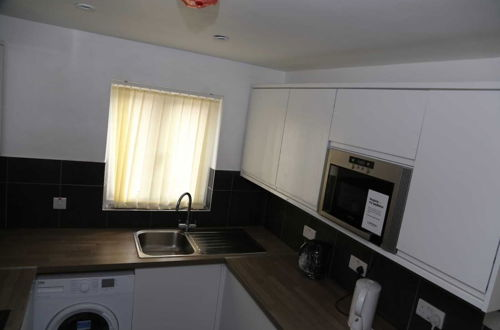 Photo 21 - Budget 4-bedrooms In Thamesmead