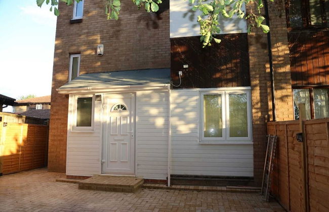 Budget Ensuite Room in Thamesmead - Foto 15