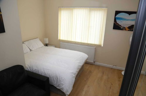 Photo 16 - Budget 4-bedrooms In Thamesmead