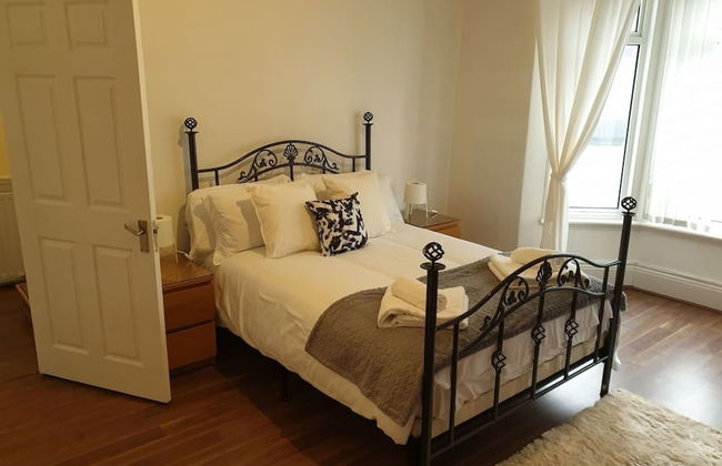 South Shield's Hidden Gem Garnet 3 Bedroom Apartme - Foto 1