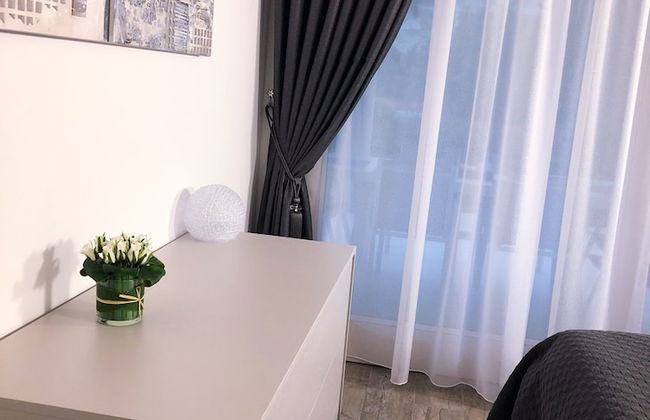 Paradise Luxury Apartments - Photo 6