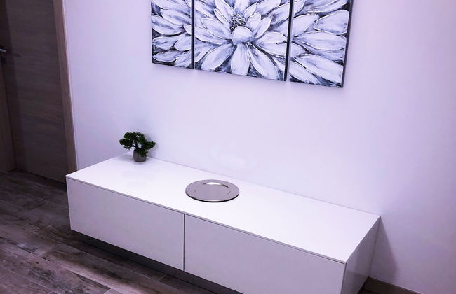 Paradise Luxury Apartments - Photo 9