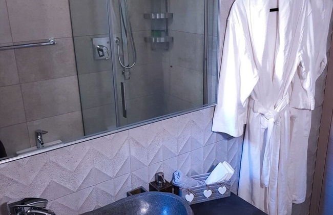 Paradise Luxury Apartments - Photo 19