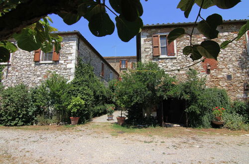 Photo 35 - Adorable Farmhouse in Asciano