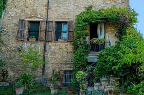 Photo 31 - Adorable Farmhouse in Asciano