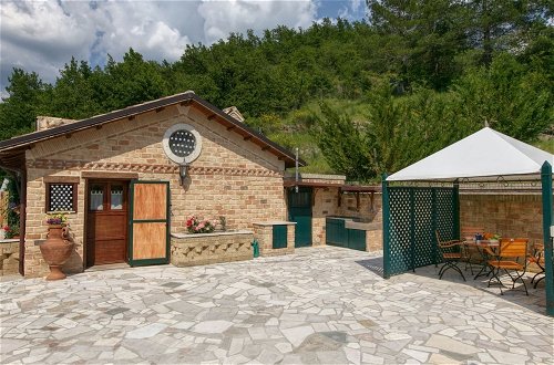 Foto 11 - Detached House in Cagli With Swimming Pool and Garden