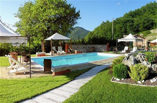 Foto 16 - Detached House in Cagli With Swimming Pool and Garden