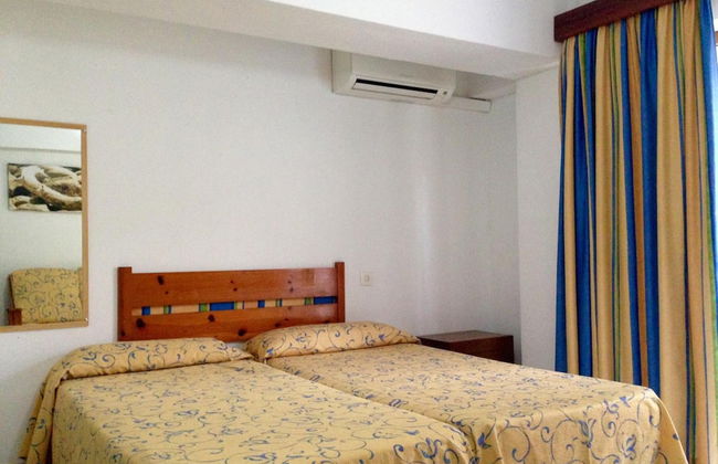 Apartamentos Llevant - Foto 3