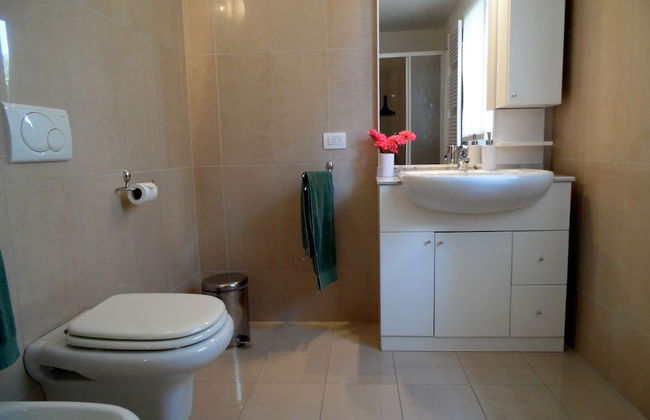 Fabulous Villa in Barasso near Lake - Foto 16