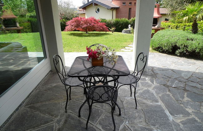 Fabulous Villa in Barasso near Lake - Foto 13