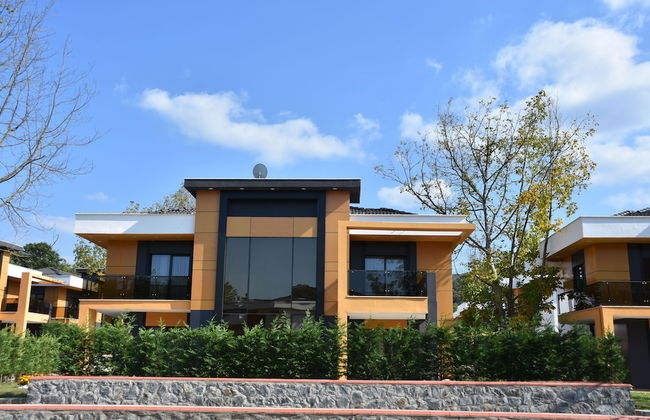 Yakut Villa - Photo 1