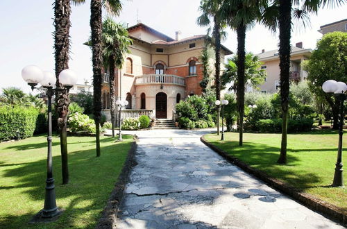 Photo 33 - Elegant Art Nouveau Villa With Private Pool Near the Lake