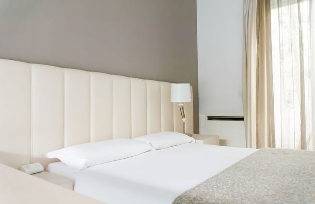 Soglow Business Class Aparthotel - Photo 9
