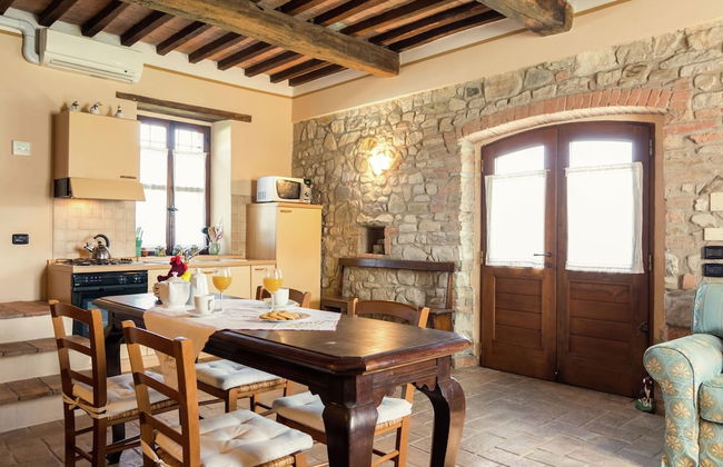Apartment in Todi With Pool and Garden - Photo 28