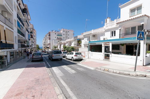 Photo 12 - Cool and White Apartment Torrecilla Playa