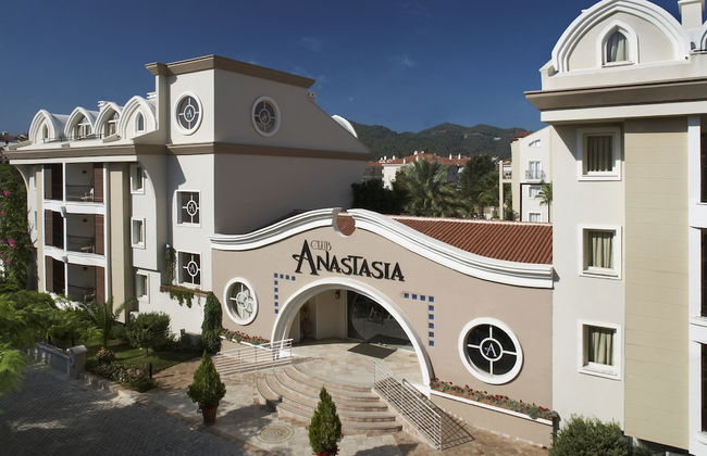 Club Anastasia Hotel - Photo 23