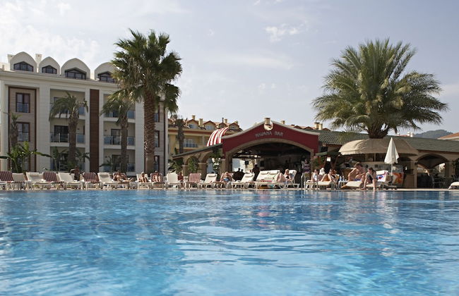 Club Anastasia Hotel - Photo 10