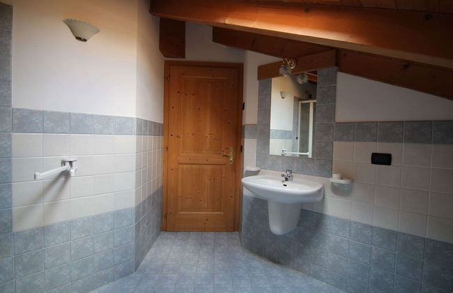 Holiday Home With View - Photo 28