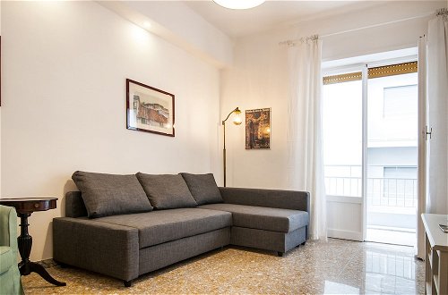Photo 1 - San Pietro Bright Apartment