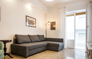 Photo 1 - San Pietro Bright Apartment