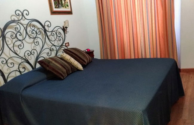 Nicolas Inn - Photo 14