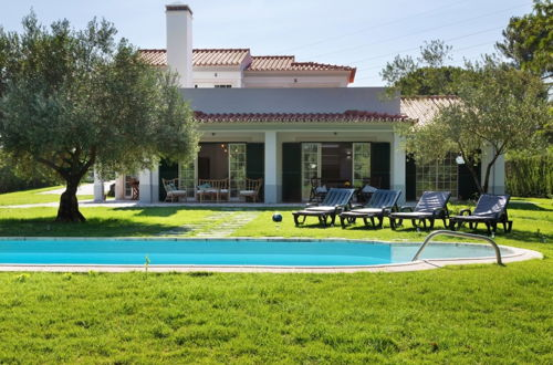 Photo 26 - Luxury Golf Villa for 10 w Private Garden & Pool