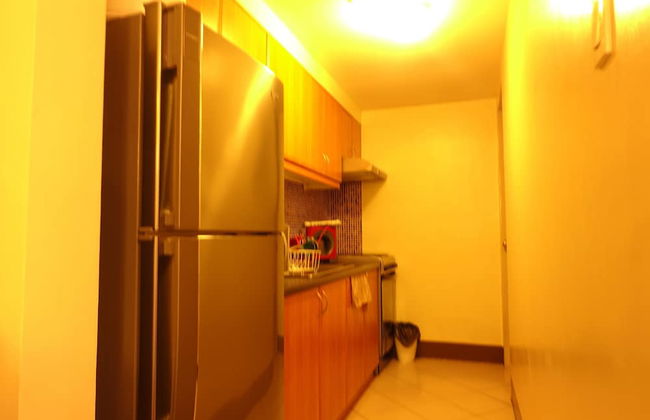 Luxury Condo at Forbeswood Parklane - Foto 36