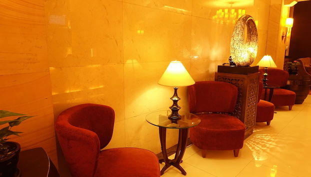 Coin salon dans le hall