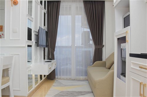 Foto 3 - Modern And Comfy 2Br At Menteng Park Apartment