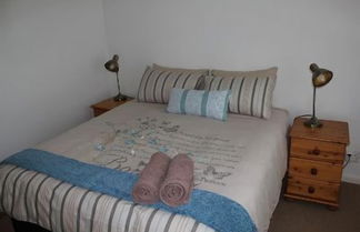 Photo 2 - Putter's Place Self catering