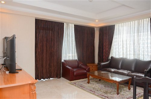 Foto 18 - Strategic 2Br At Istana Sahid Sudirman Apartment