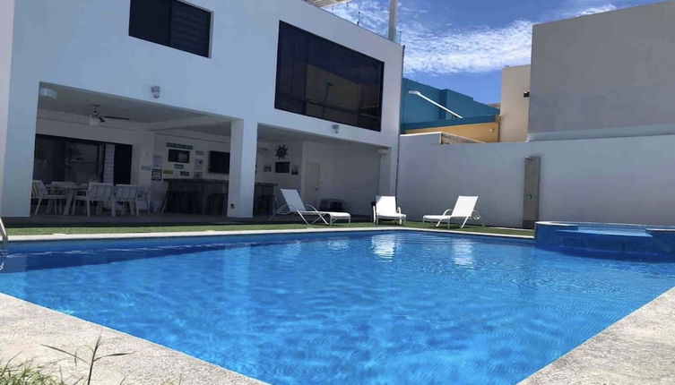 Photo 1 - Big House Pool Grill, 4 Bedrooms 12 ppl AC Ocean View TV Wifi