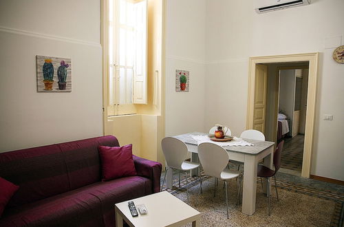 Photo 10 - Palazzo Nicastro Guest House Red