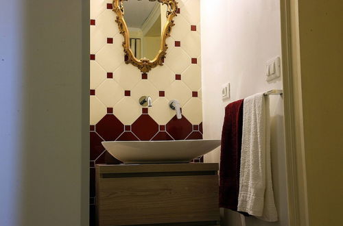 Photo 14 - Palazzo Nicastro Guest House Red