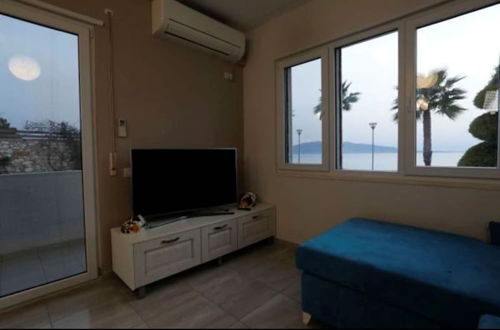 Foto 13 - Beachfront Sion Sarande Apartment B