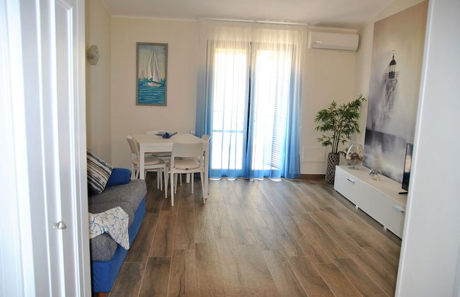 Dinky Home Air-conditioned Penthouse With sea View Terrace - Foto 13